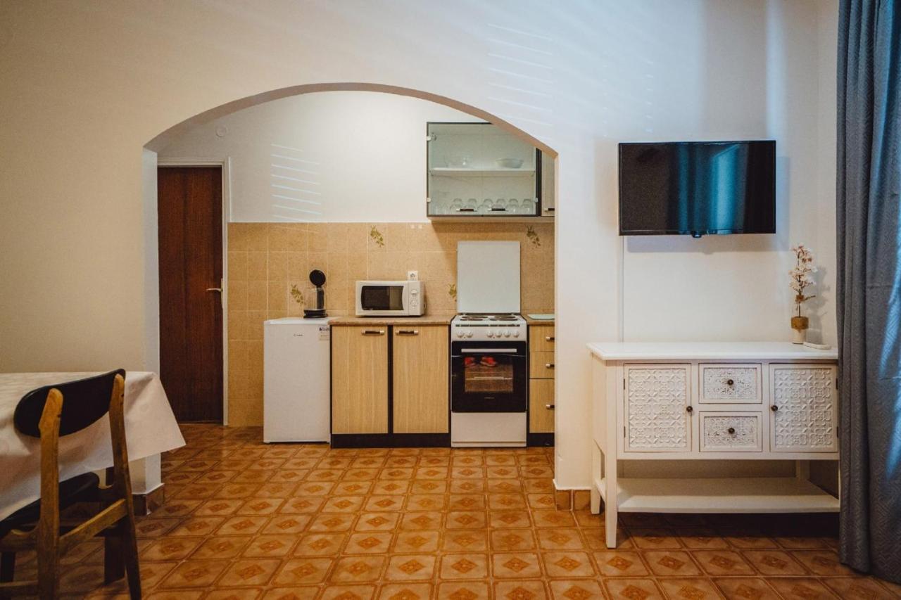 Seaside Apartments Seget Vranjica Kültér fotó