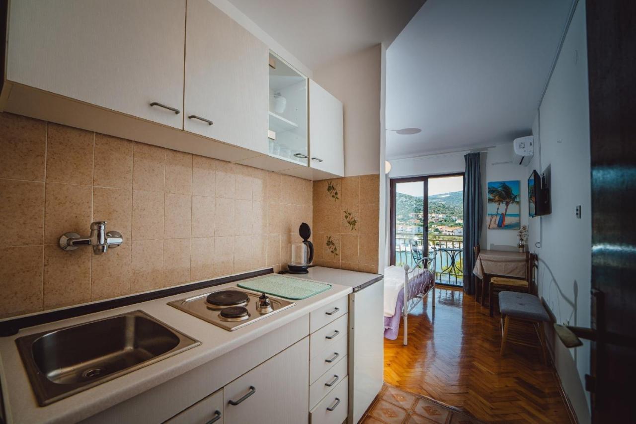 Seaside Apartments Seget Vranjica Kültér fotó