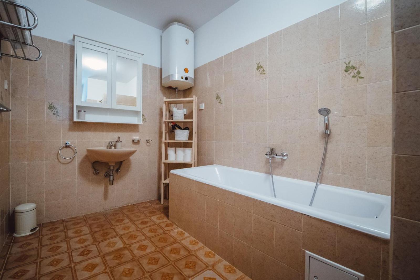 Seaside Apartments Seget Vranjica Kültér fotó